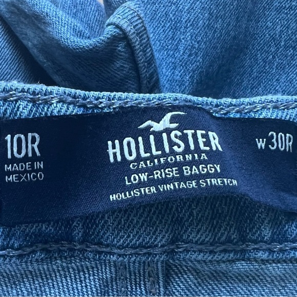 Hollister Women's Blue low rise baggy Flare Jeans 10R - Picture 2 of 6